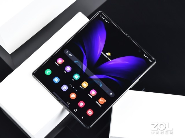 三星Galaxy Fold2